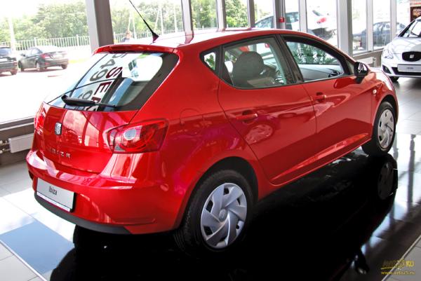 Встречаем по одежке: тест-драйв обновленного Seat Ibiza
